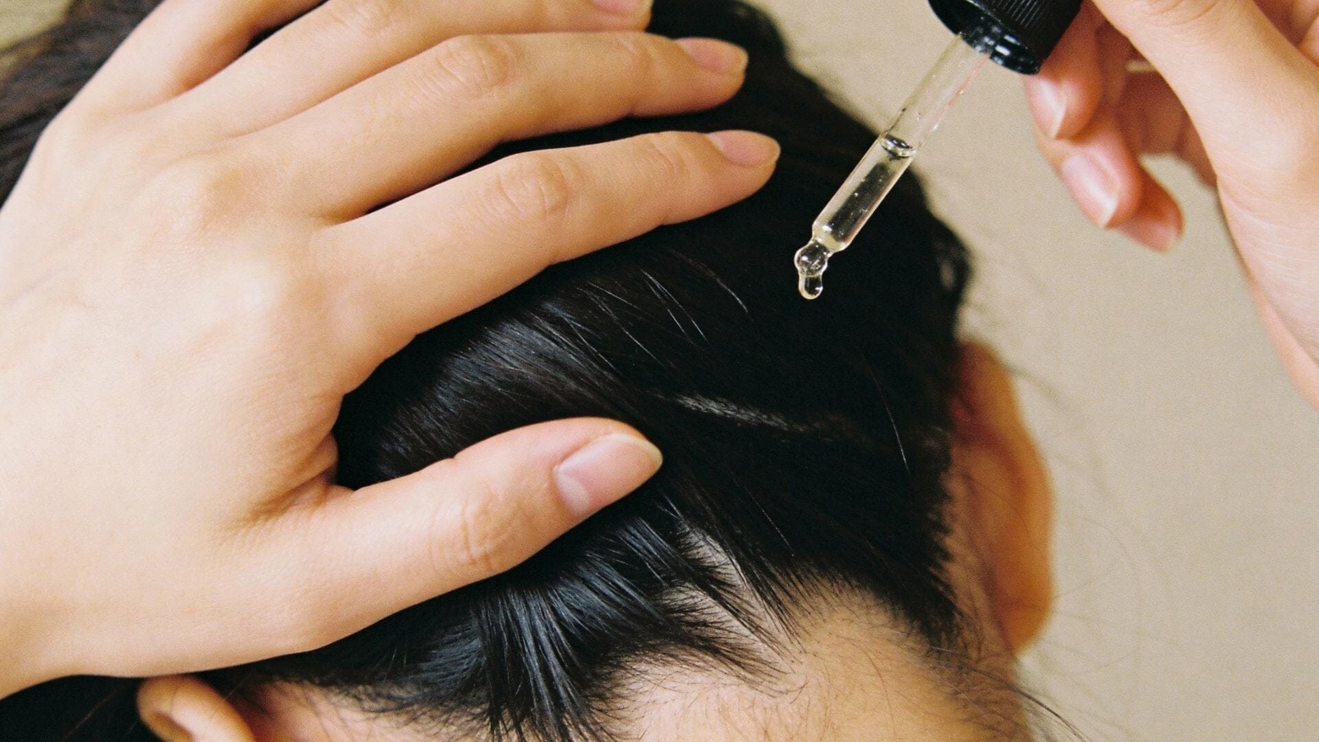 Herbal vs Chemical Hair Loss Treatment in Singapore: Which Is Better? - TwoHerbs