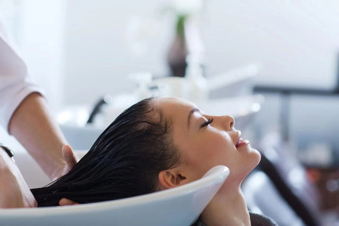 7 Hair Growth Benefits Of Steaming Natural Hair At Home - TwoHerbs